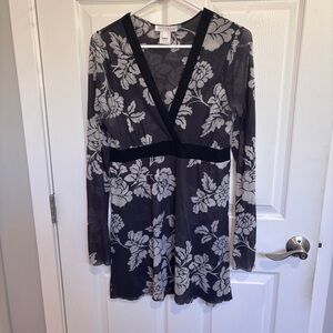 White House Black Market Floral tunic